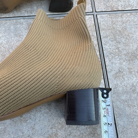 Everlane The Glove Boot - Picture 12 of 16